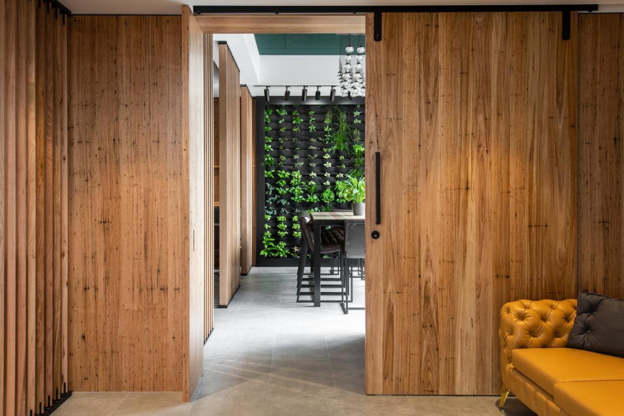 Hotel Verge Λόντσεστον Εξωτερικό φωτογραφία